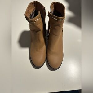 top moda heeled booties size 7